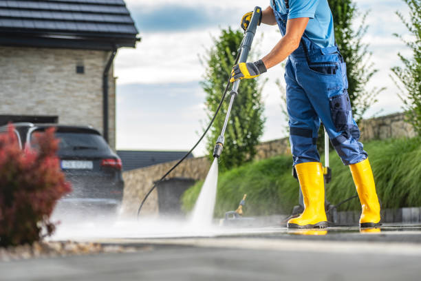 Best Garage Pressure Washing  in North Aurora, IL